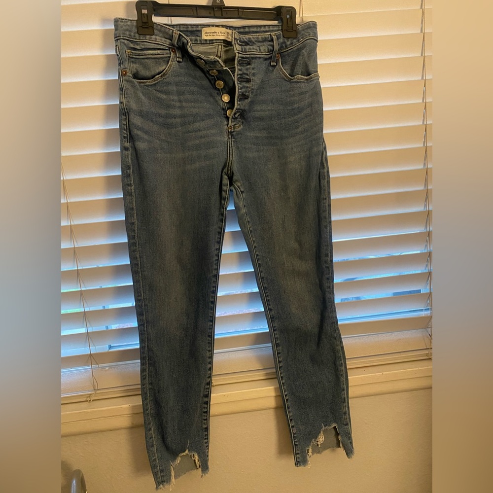 Women’s Abercrombie & Fitch super skinny ankle high rise jeans- 8xs